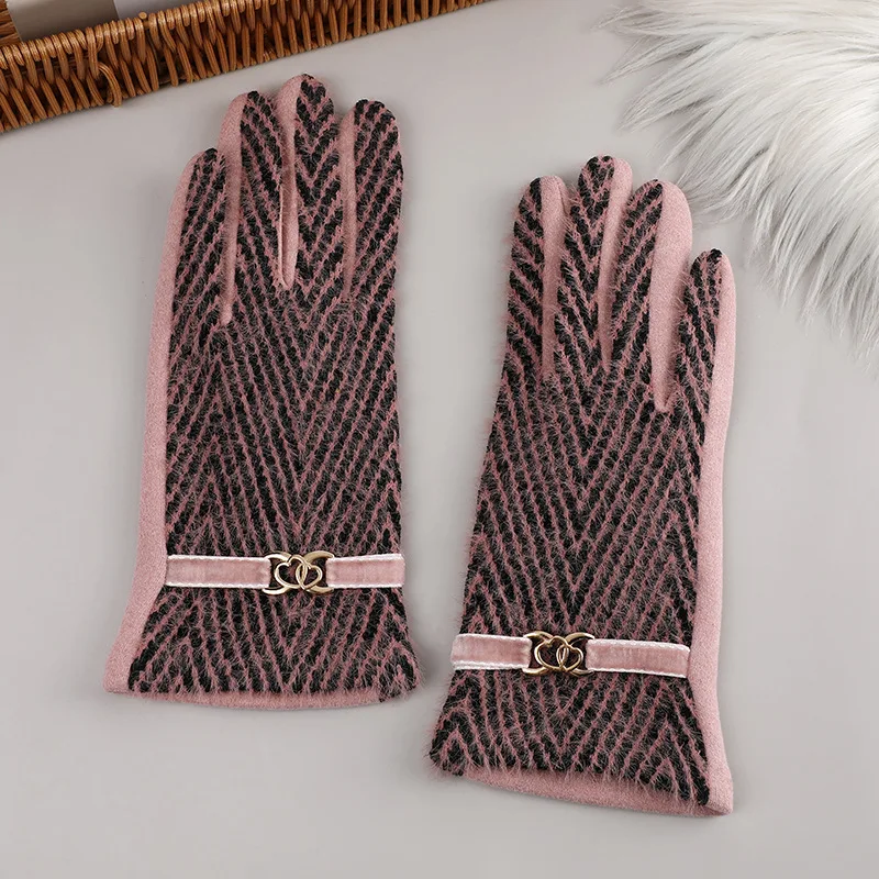 New Arrival Contrast Color Windproof Winter Gloves Fashion Velvet Warm Plaid Micro-touch Exam Glove Outdoor