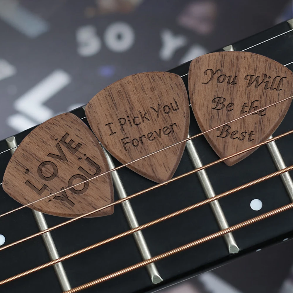 
Personalized Pick Box Laser Engraved Dropshipping Walnut Wooden Guitar Pick To My Son 