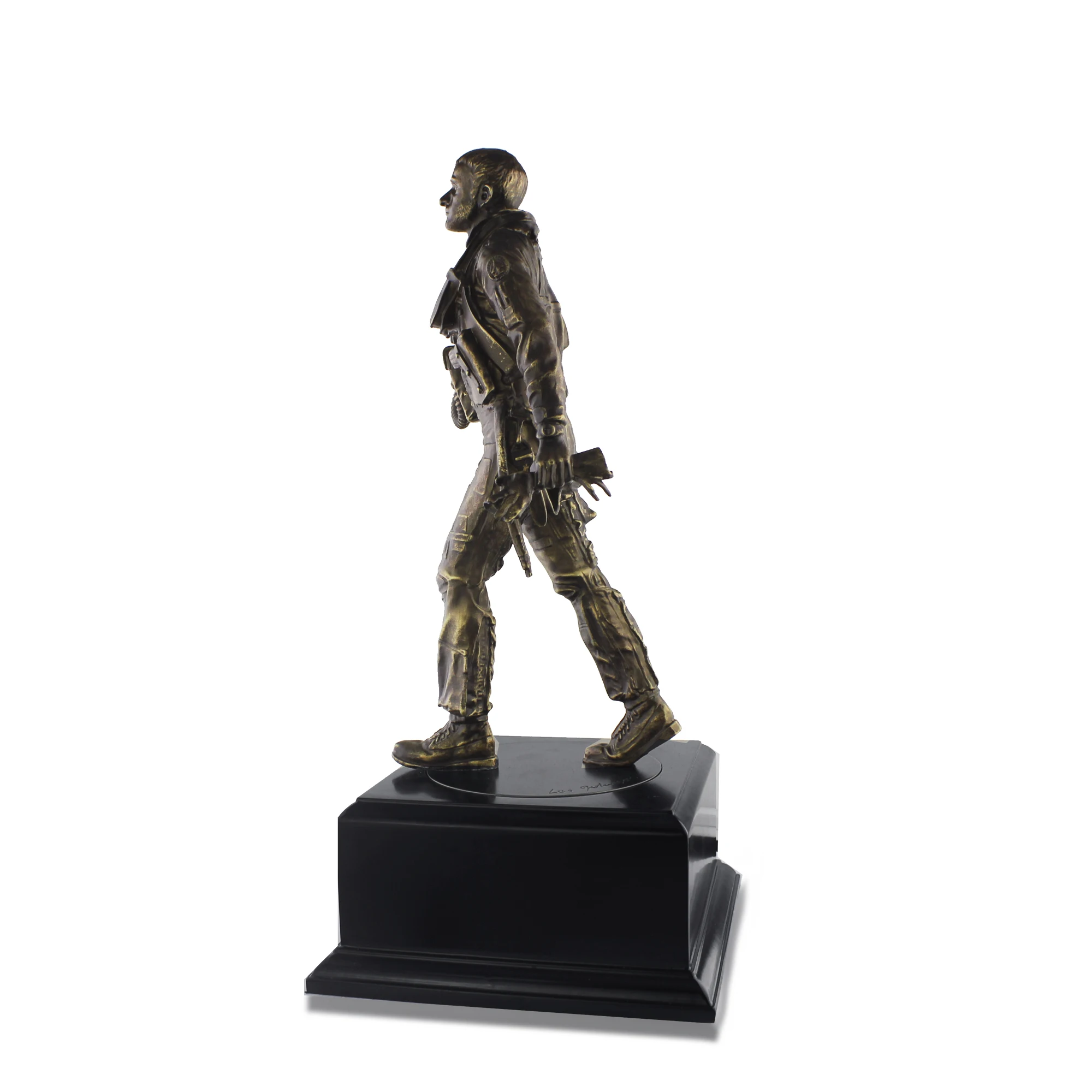 Новый дизайн ручной шлем авиация пилот статуя Овошенная скульптура ремесло для украшения дома