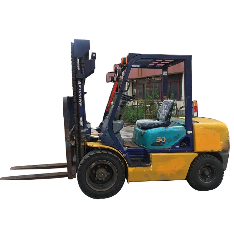  Подержанный вилочный погрузчик komatsu на продажу fd30 3t 3000 кг tcm японский двигатель ISUZU низкая