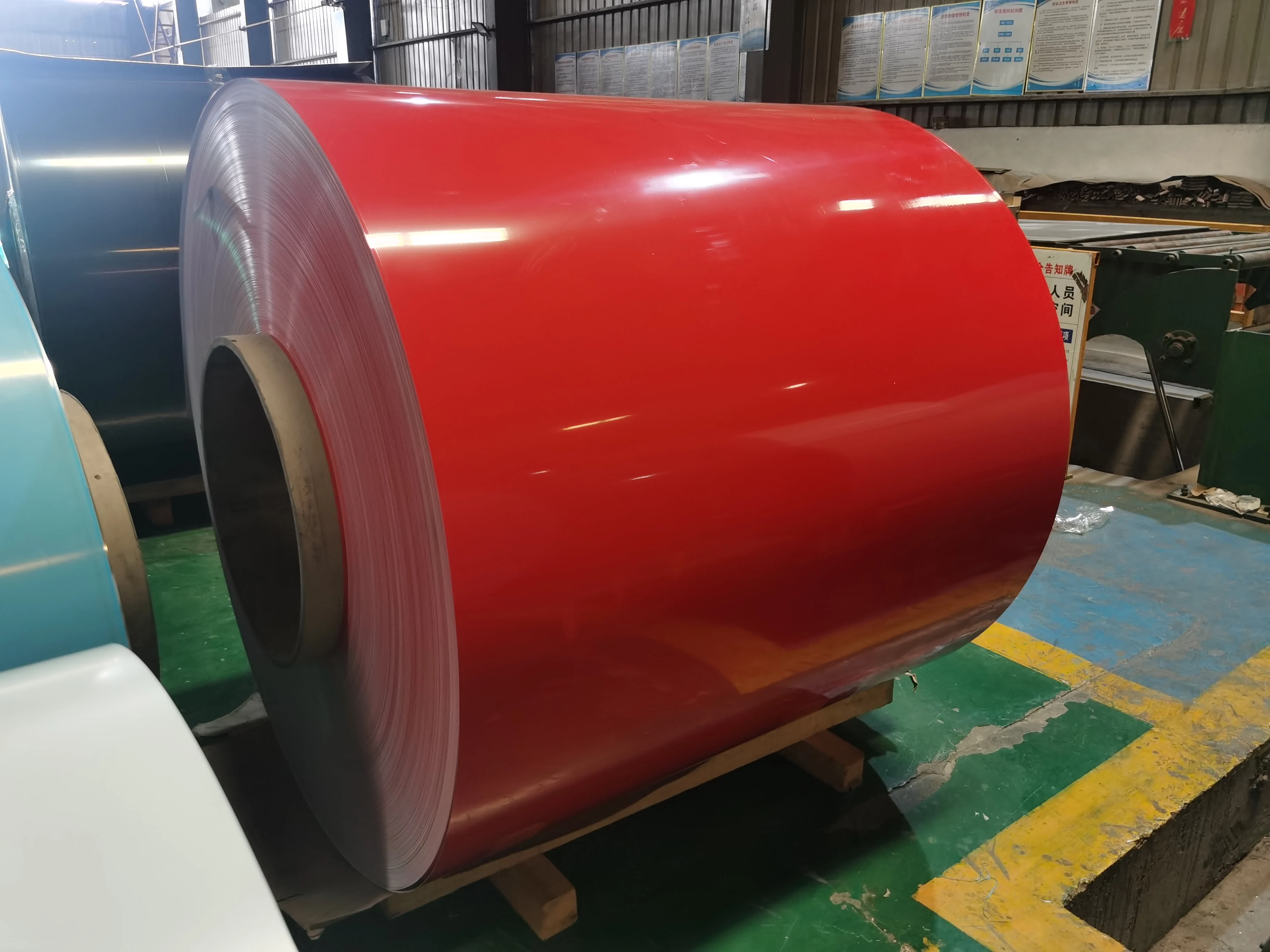 Алюминиевые катушки с цветным покрытием, которые часто используются и устойчивы к коррозии