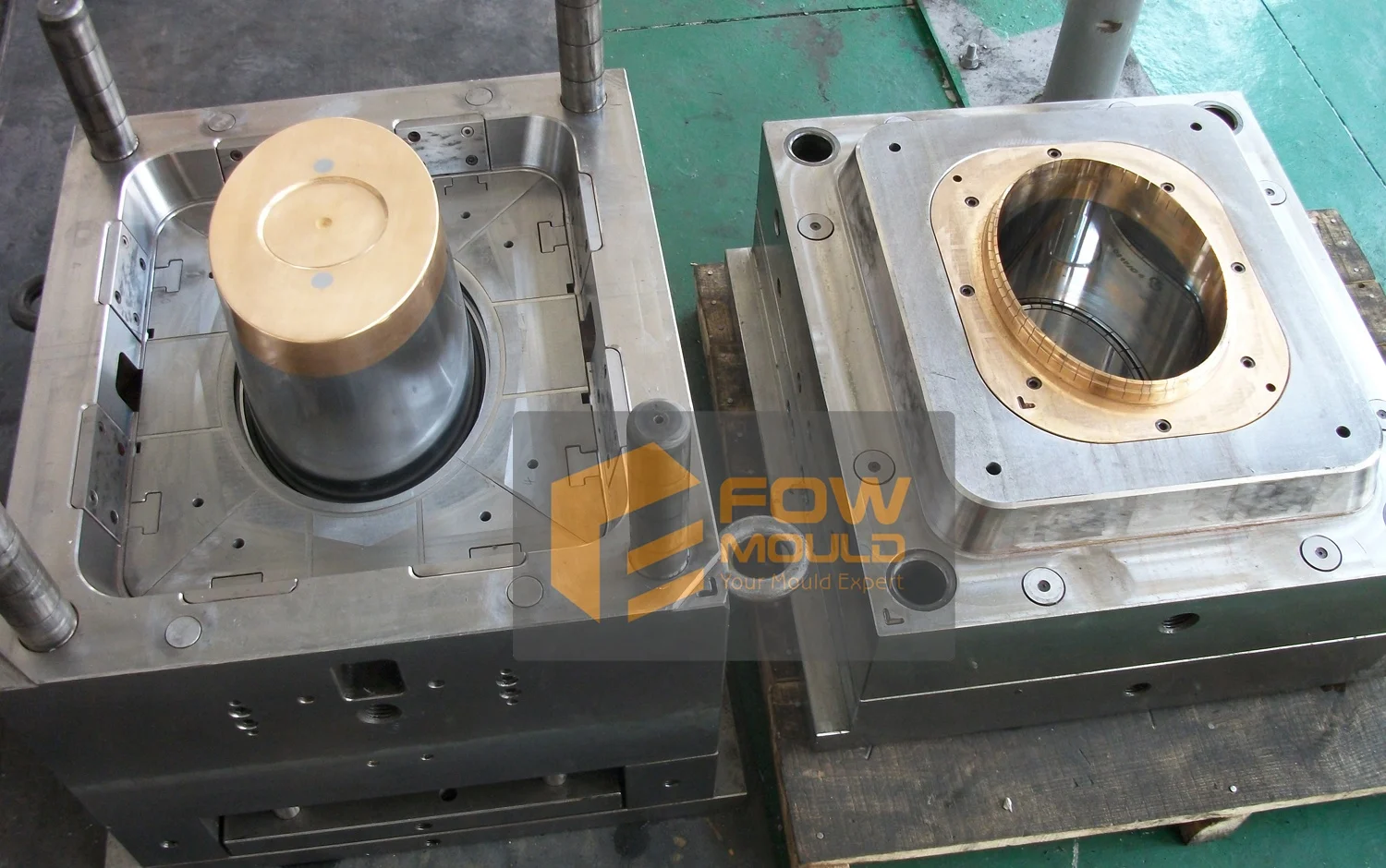 
China Mould Plastic Mould Supplier Buckets Mould 