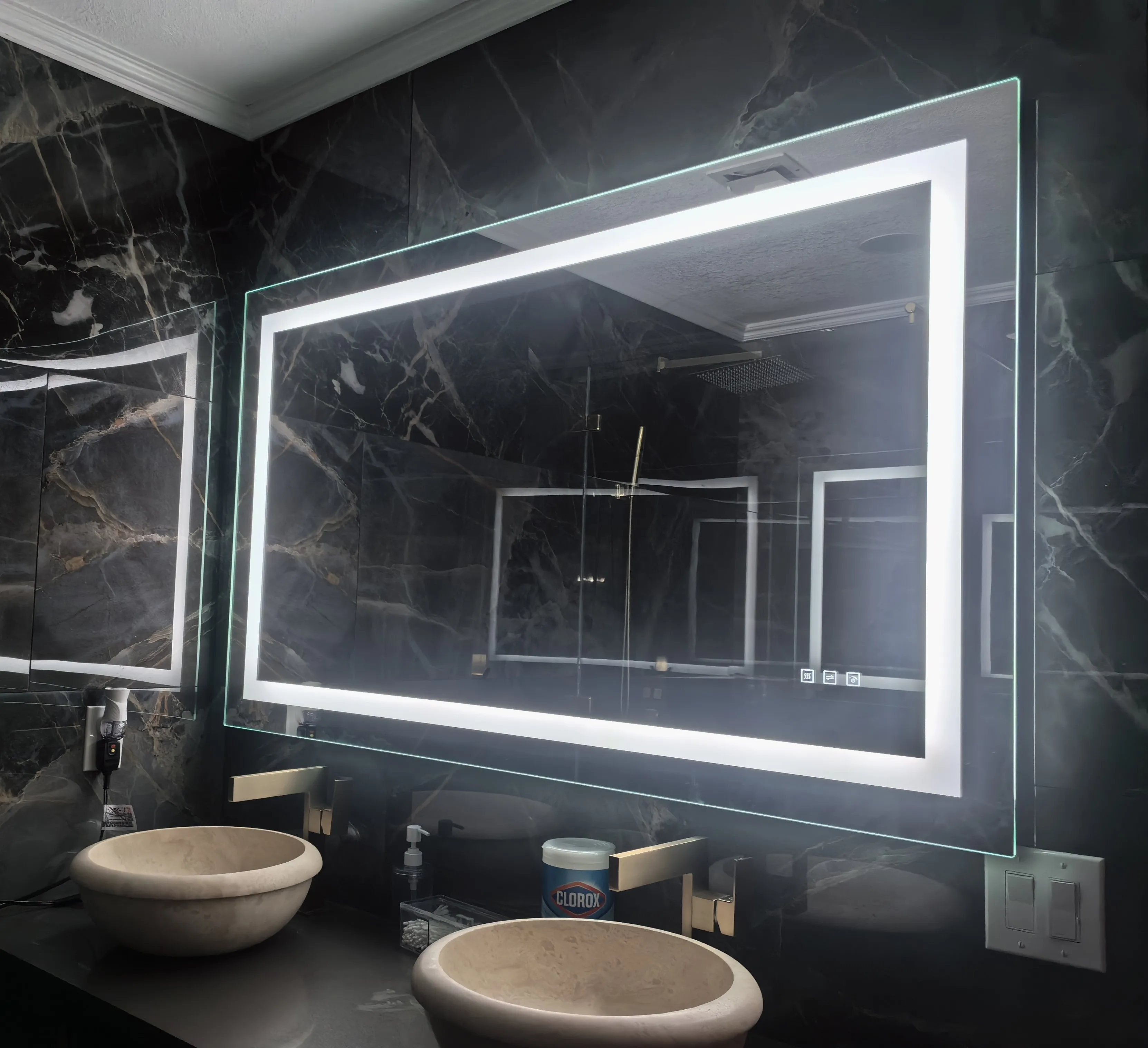 Bathnology Hot Sale Modern LED Bathroom Mirror Light Rectangle Smart Mirror with Touch Switch Backlit Lighting Anti-Fog Feature