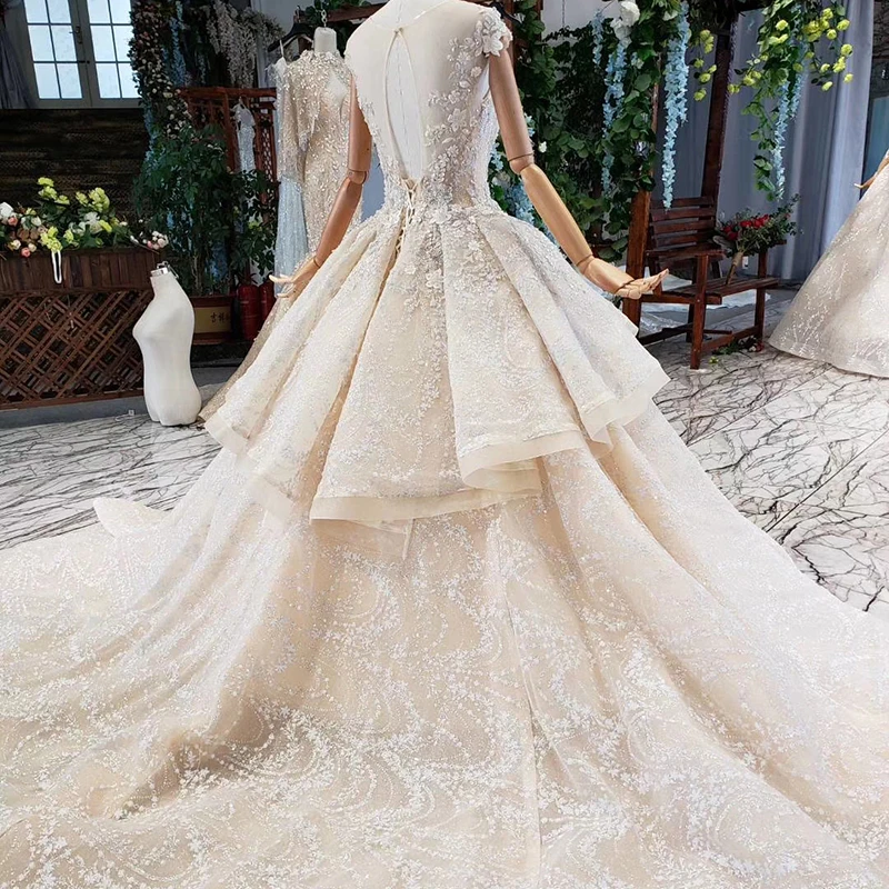 HTL728 Luxury Dubai Design Ball Gown Wedding Dress With Ivory Lace Appliques On Bridal Gown