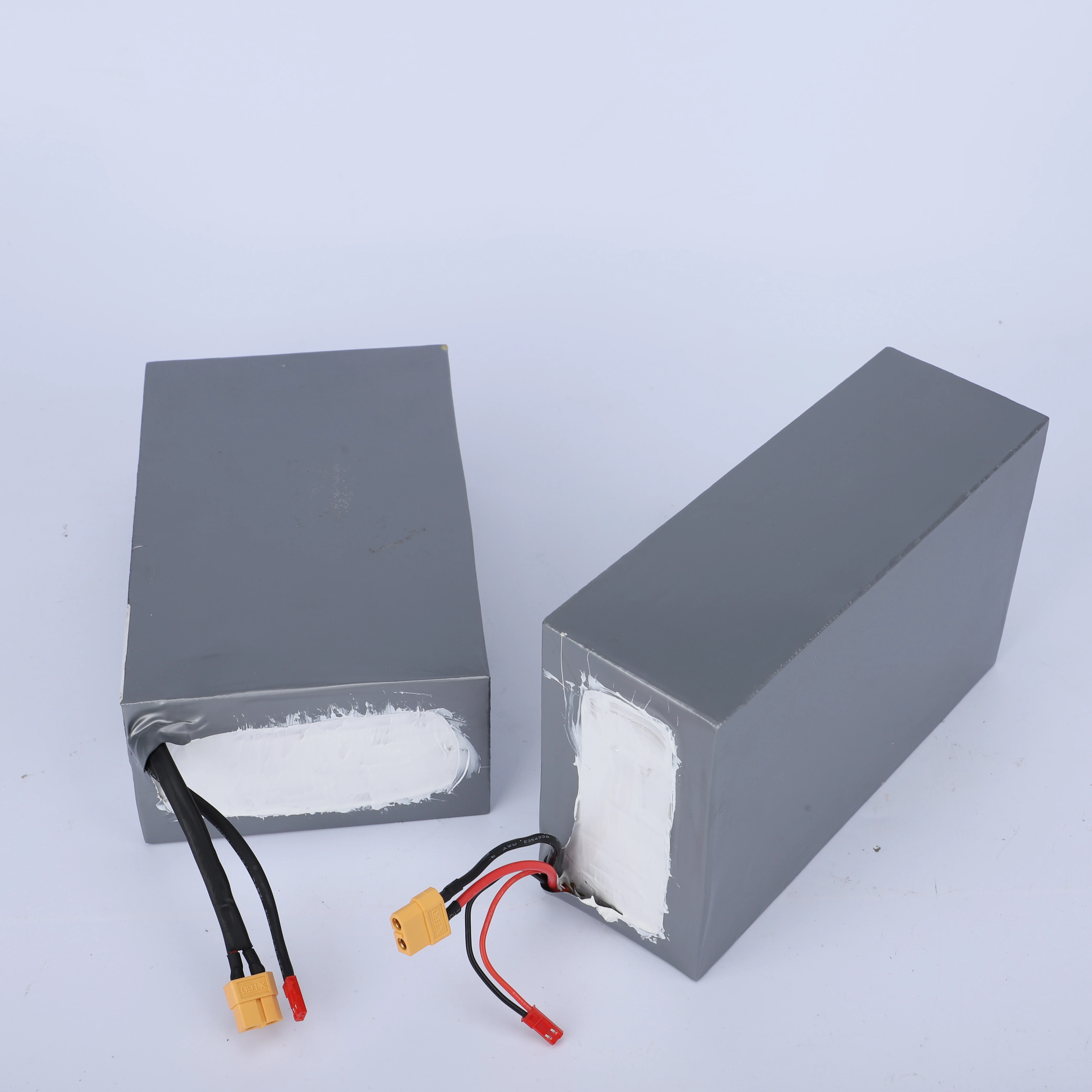 18650 3.7V 2000MAH  Battery  36V12AH  10S6P Lithium Battery Pack for E-scooter Electric Skateboard Foldable Electric Scooter
