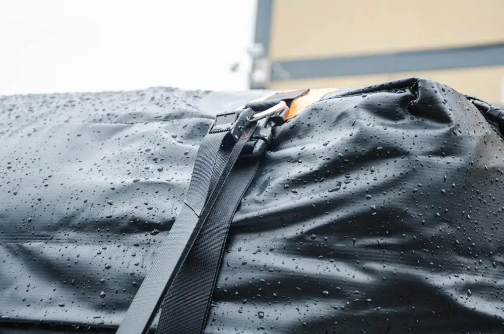 
Heavy Duty Aerodynamic Roof Cargo Bag with Anti-Slip Mesh & Waterproof Zippers 