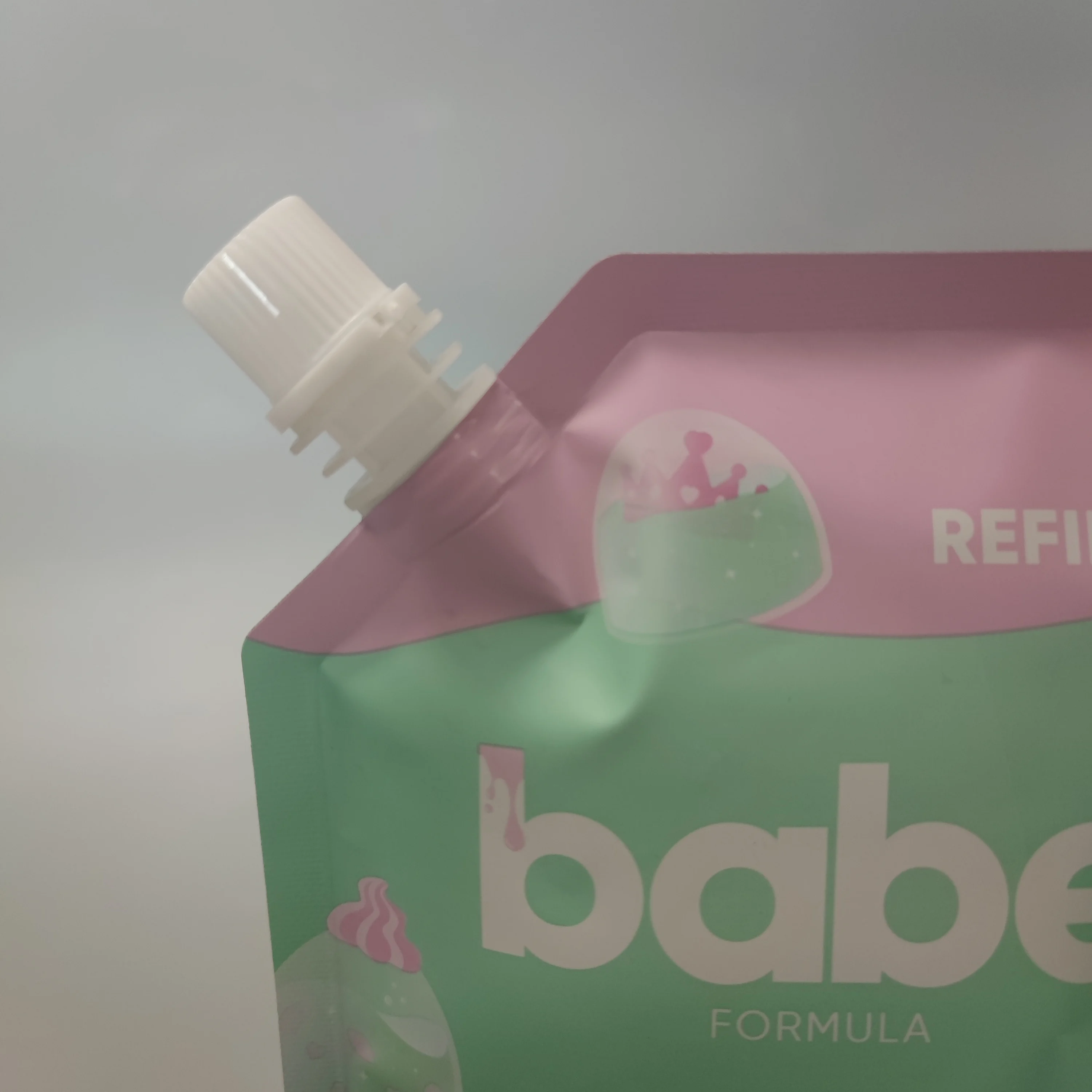 Custom 200ml spout pouch 300ml  transparent clear spouted pouch alcohol Liquor Juice Drink Bag with Nozzle juice pouch