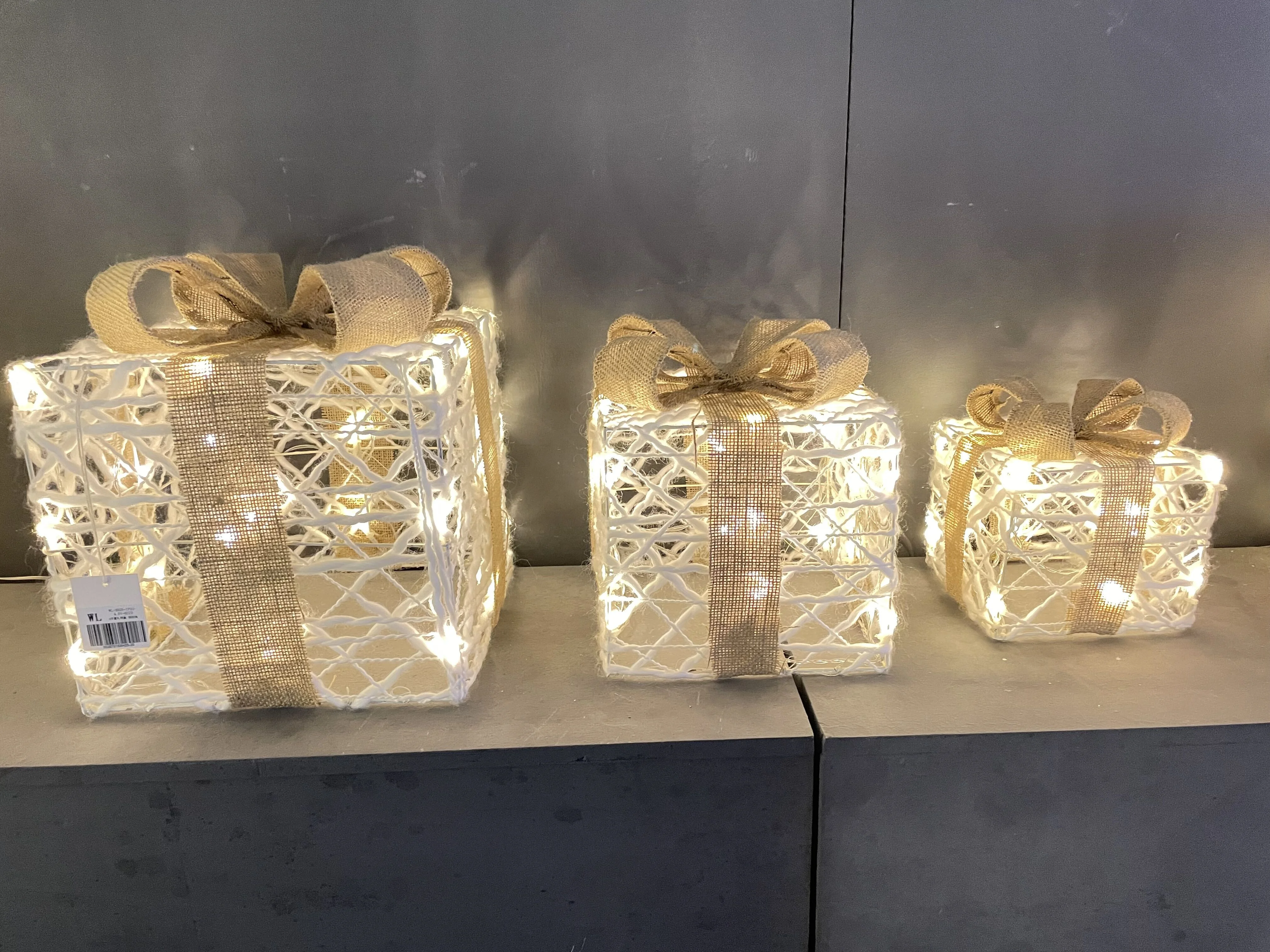 3pcs/set Square gift box wool material with brown linen burlap rope decoration bow hollow iron frame led Christmas lights