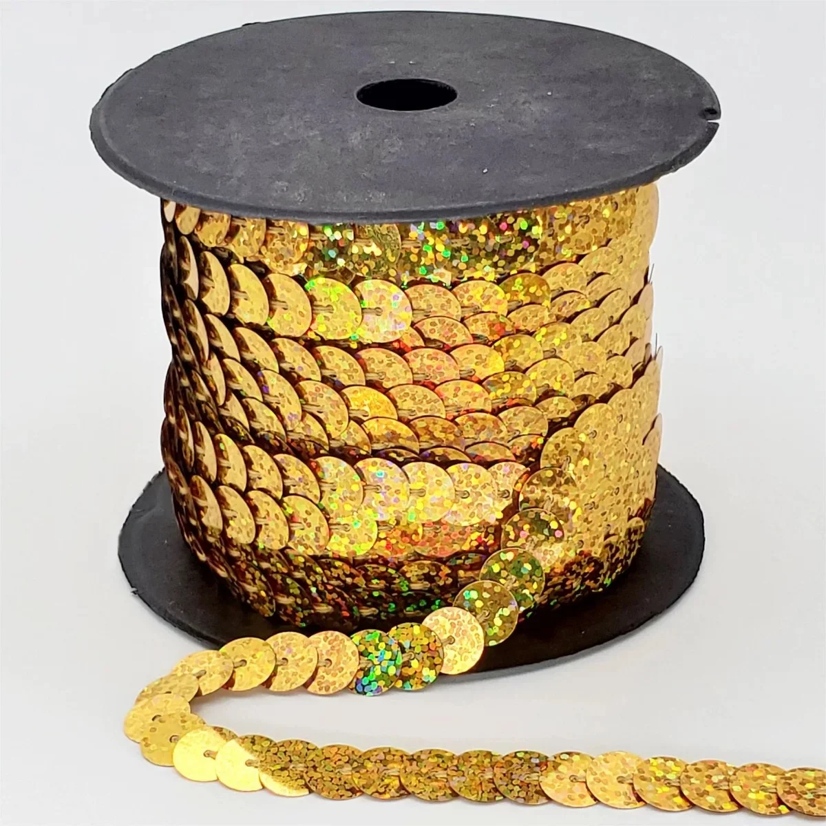 Factory Wholesale 6mm 8mm 10mm Sequins On String Hologram Laser Silver Gold Sequin Rolls