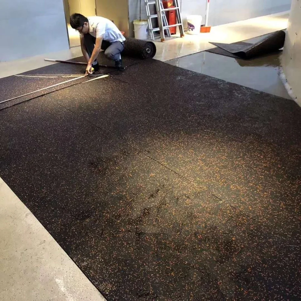 Оптовая продажа с фабрики, комнатный коврик для фитнеса и спортзала, высококачественный резиновый настил для спортзала, рулон кроссфита, клубный резиновый настил для спортзала, продажа