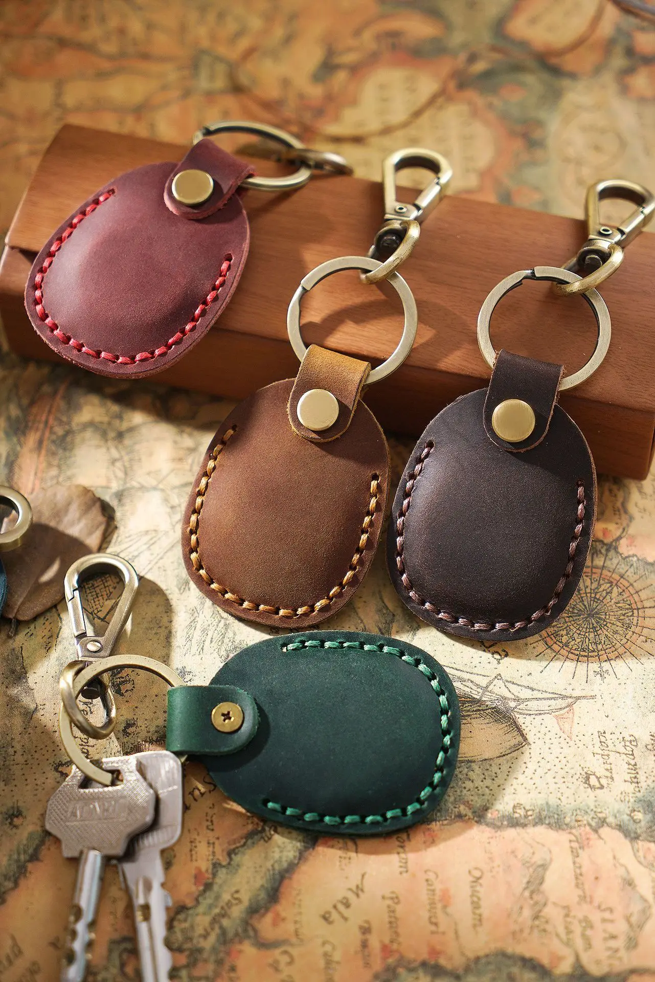 Factory Custom Luxury Genuine Car Leather Keychain Blank Metal Keychain Durable Car Key Chain