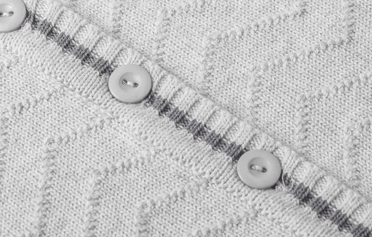 Pure color spring and autumn V-neck baby sweater baby girls knitted cardigan sweater