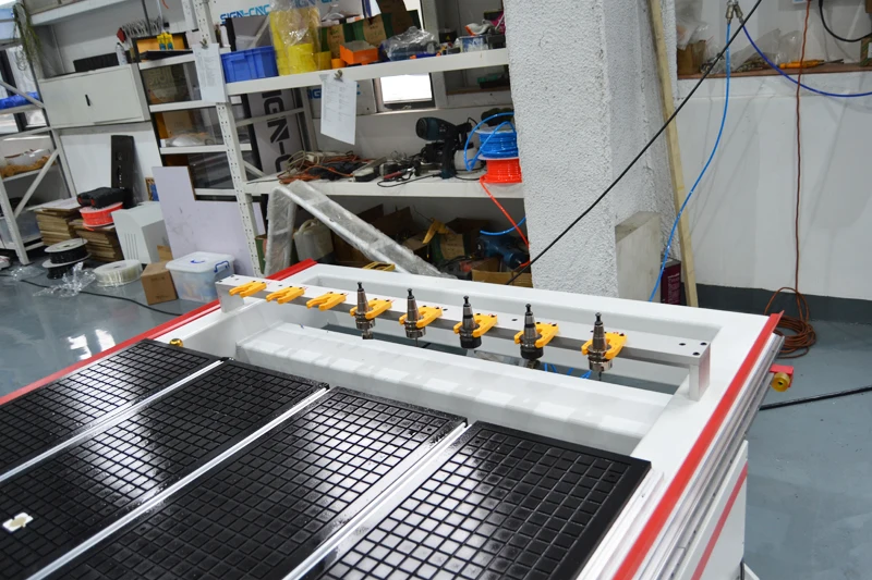 3 axis ATC woodworking engraving machine A4-1530-L8-Pro 1325 1530 CNC Router with servo motor and linear tool changer for wood