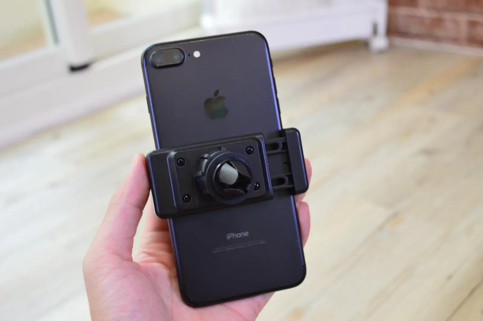 
360 Roating Car Air Vent Mobile Phone Holder 