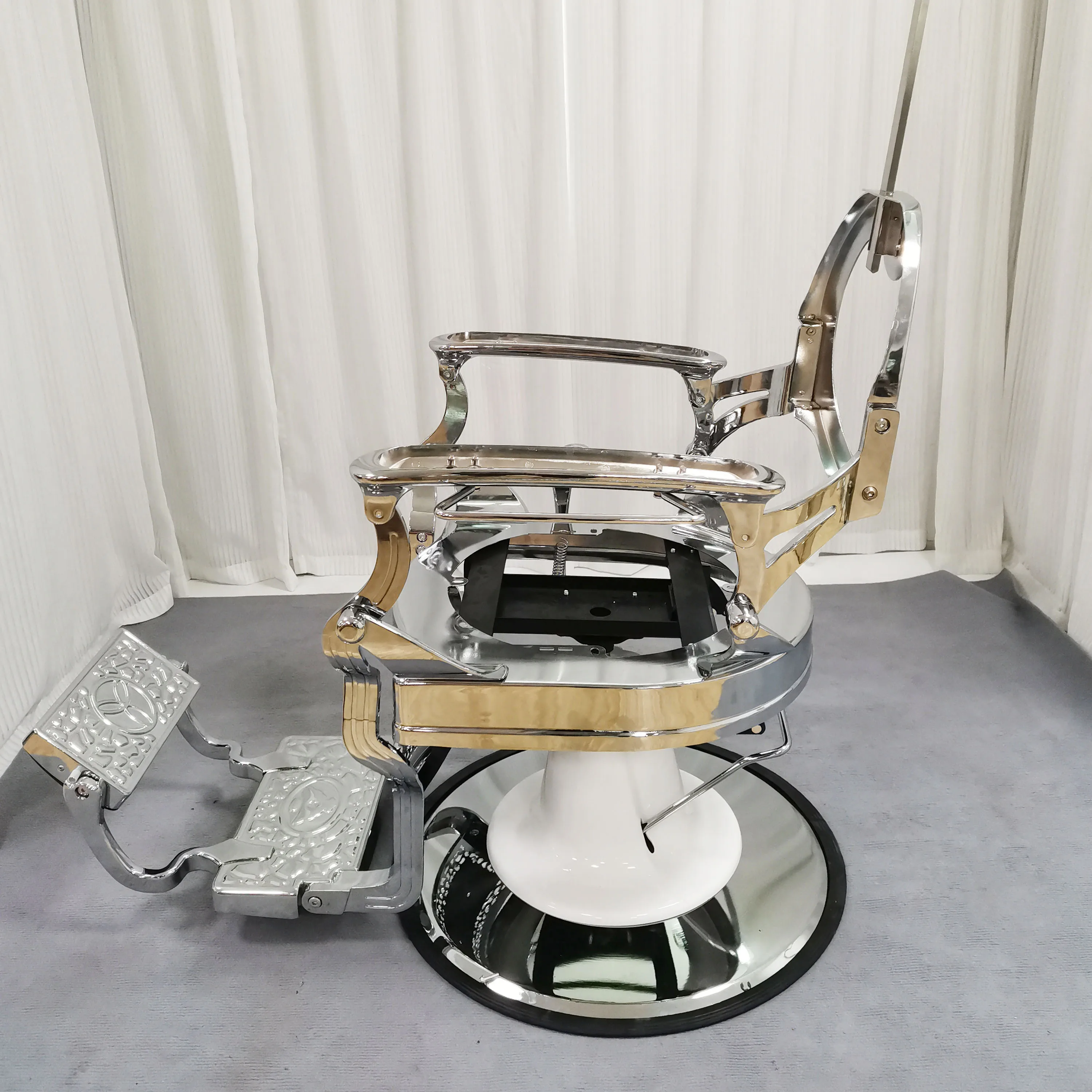 Wholesale Silla de corte de pelo Frame Profession Saloon Classic Barber Chair Frame vintage Styling Chair Salon Furniture