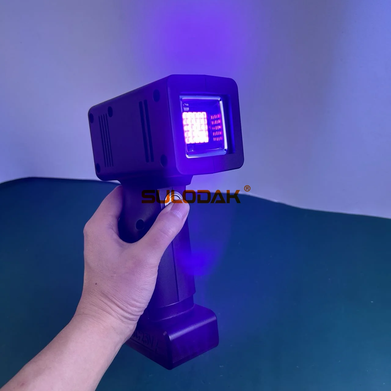 Factory Price 365nm 385nm 395nm Hand-held UV LED Curing Lamp 50W for Luxury Car Paint Repair and Curing