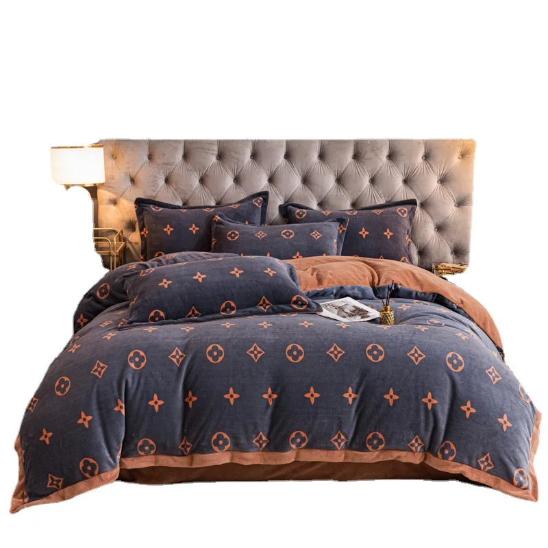 Новое толстое и теплое двустороннее бархатное четырехсекционное зимнее бархатное антистатическое одеяло покрывало постельное белье из трех предметов