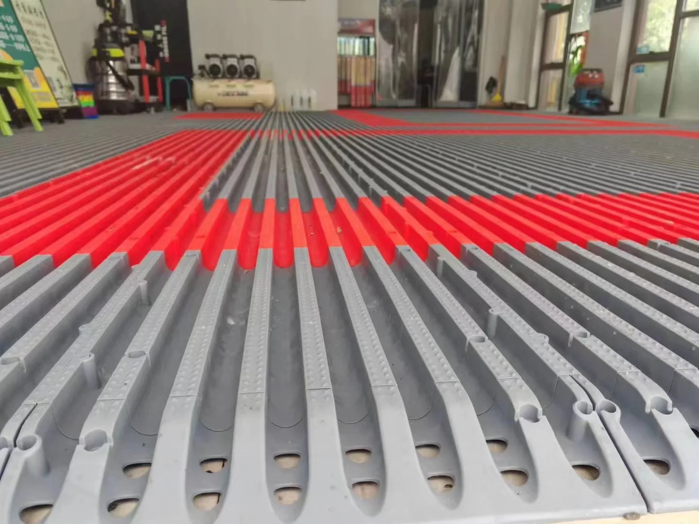 Quickly Assembled 40mm Slope Edge Strip Modular PP Plastic Flooring Ground Grille Wrap Edges Mat Connector for Car Wash Corner