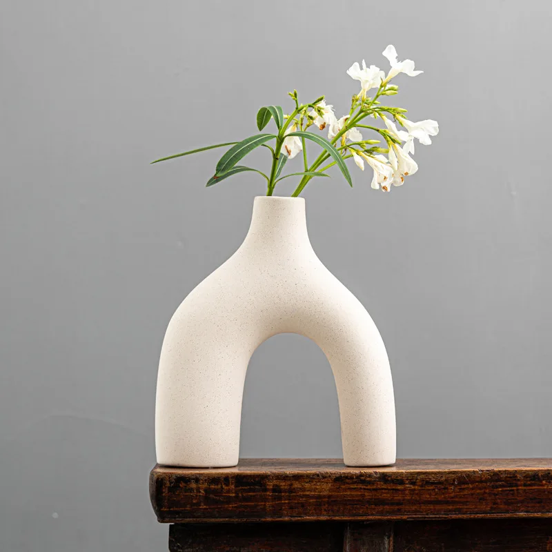 Minimalist Special Shaped Nordic Modern Flower Vase White Home Decor Ceramic Vase Hydroponic Ornaments