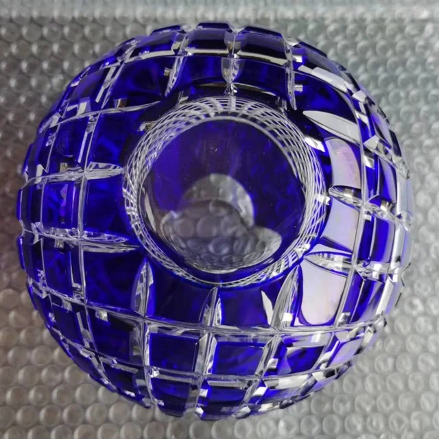 Manufacturer Lead-Free Tall Crystal Glass Vase Custom Logo Contemporary Design centerpiece Vase for Decoration