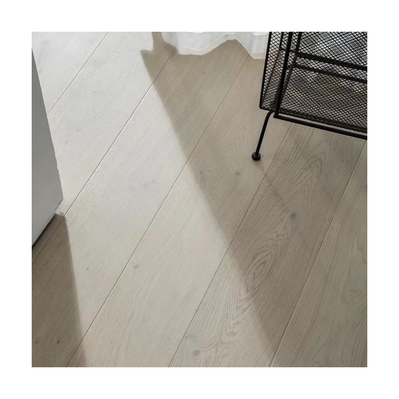 European white oak engineered wood flooring China factory smooth oak multiply hardwood flooring parquet wood floor for house