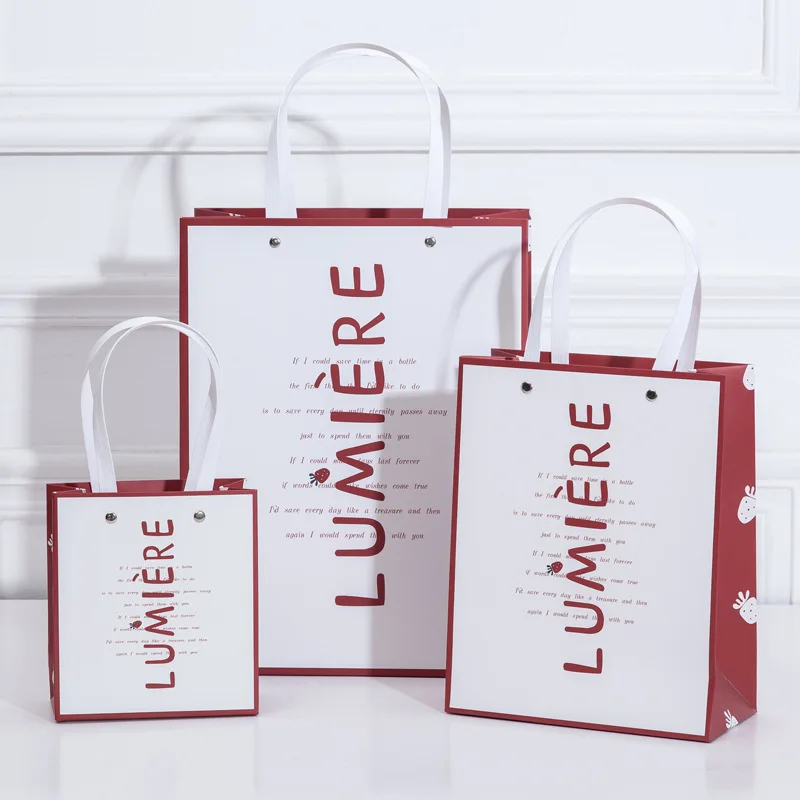 
White Gift Bags With Handles Seals Bear Pattern Cute Gift Bags Hardboard Kraft Paper Recycle Gift Bags 