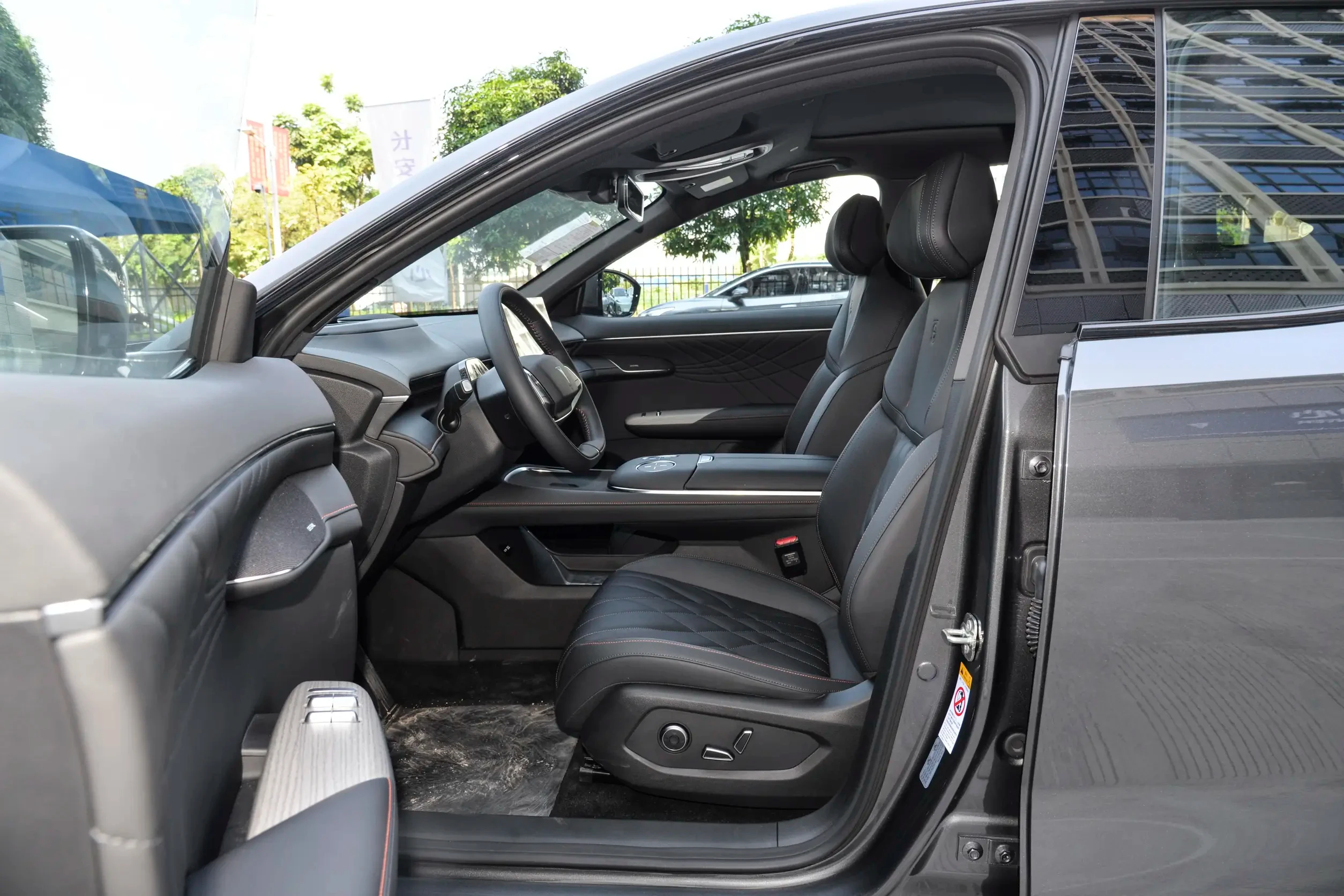 Huanyu auto 2023 Auto Electrico Chino Adulto Rwd S7 620Km S7 Electric Car 2023 Changan Deepal S7