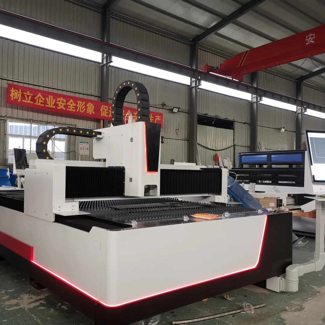 3015 Fiber Laser Cutter Lazer Cutting Machine For Mild Steel Stainless Steel Aluminum Brass Plate Cutting