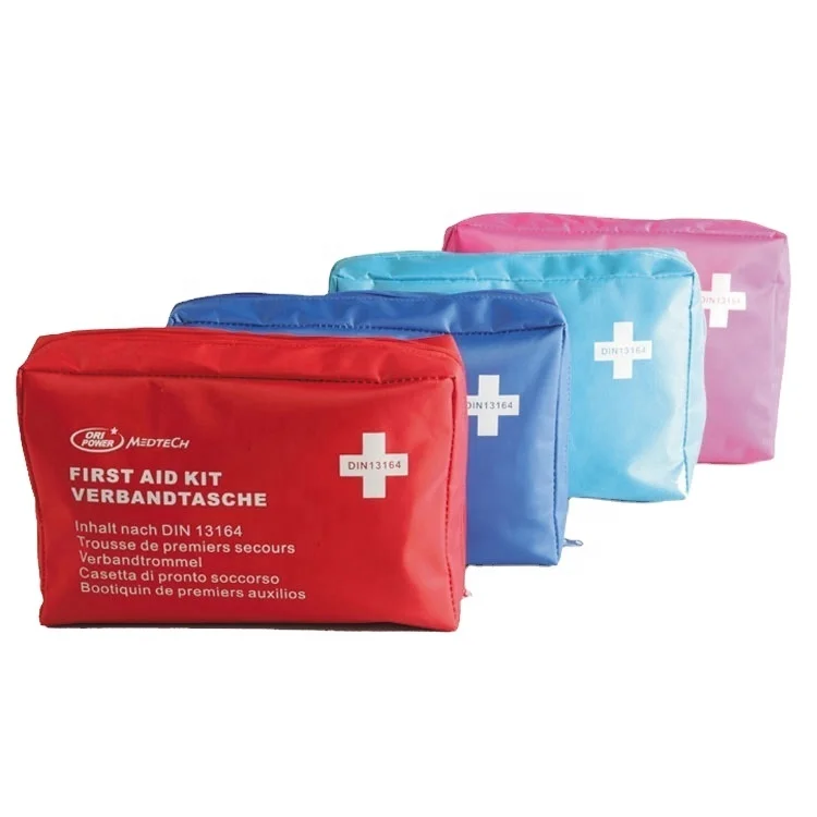 Portable outdoors emergency small first aid kit bag