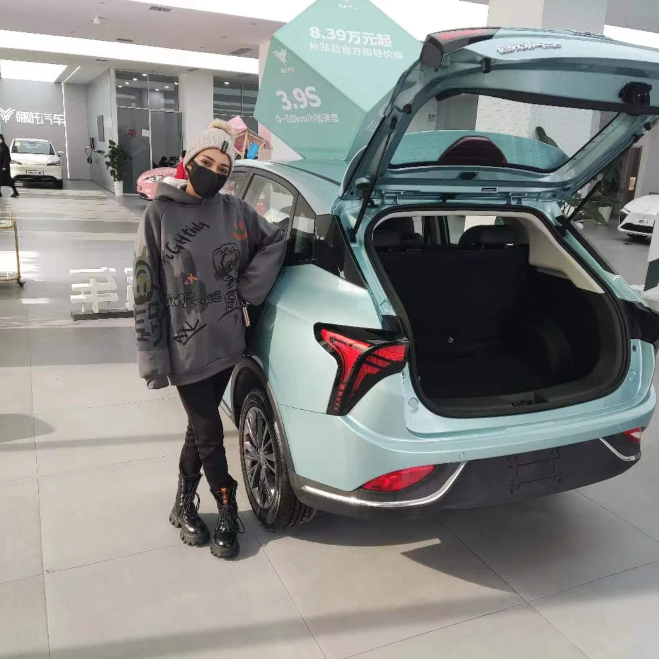 2023 NETA V 301km 401 km 300 400 Lite Small Solar Pure Electric Car EV New Energy Vehicle FWD Mini SUV