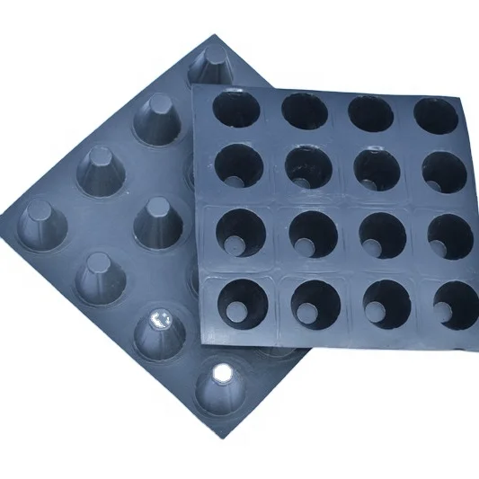 Водоотталкивающий дренажный лист для трассы Гольф-трассы высотой 20 мм 25