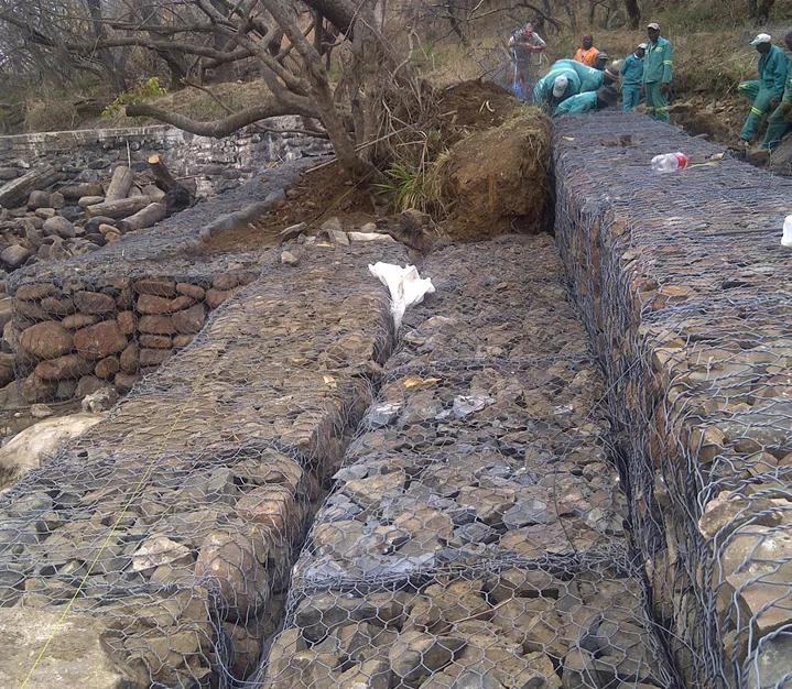 High Quality PVC Coated Gabion box /gabion mattress  low price china supplier