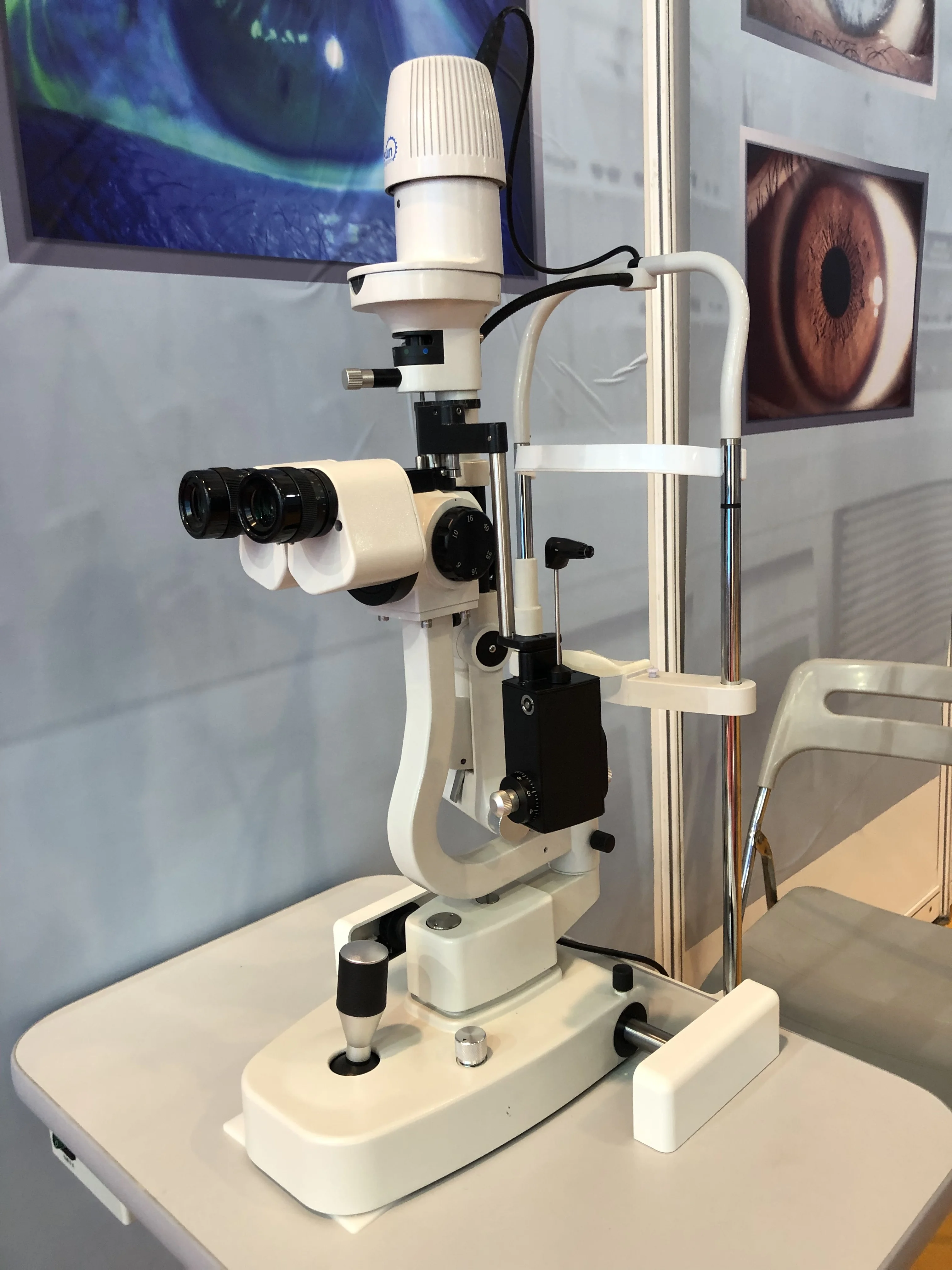 Hot Sale Hospital Approved Ophthalmic Equipment LED Slit Lamp LS-4 eye test microscope