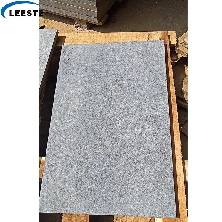 Popular China Hainan Black Basalt Sawn Cut Paving Stone Pool Coping Bluestone Floor Tiles