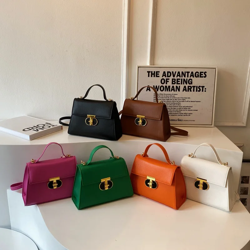 Hot Selling Women Handbags New Fashion 2023 Popular Lock Buckle Shoulder Woman Bags Solid Color Luxury Handbags for Women