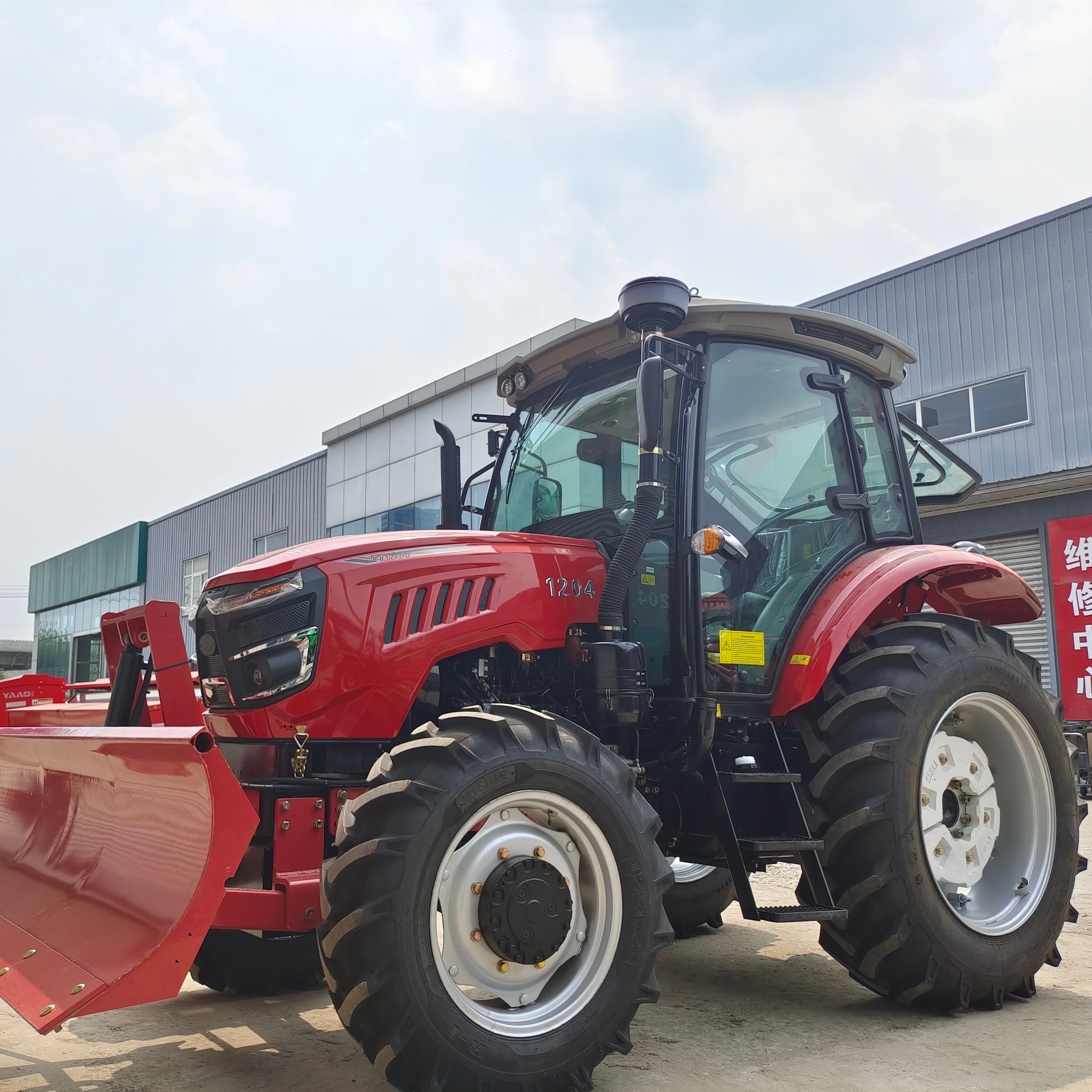 Factory Direct Sale High Quality tractor machine agricultural Tractors For Farming