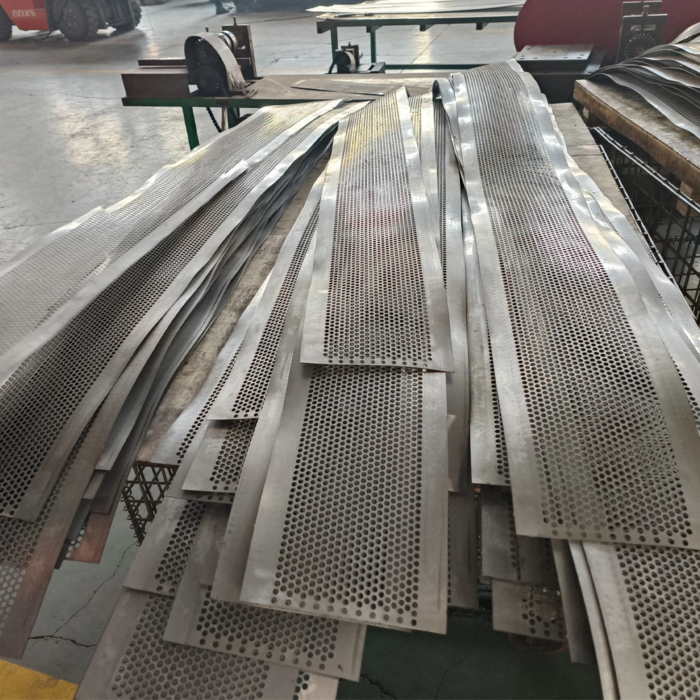 Experienced Designer SS410 Customized Corrosion Protection Uniform Meshes Perforated Metal Plate for Chain Plate
