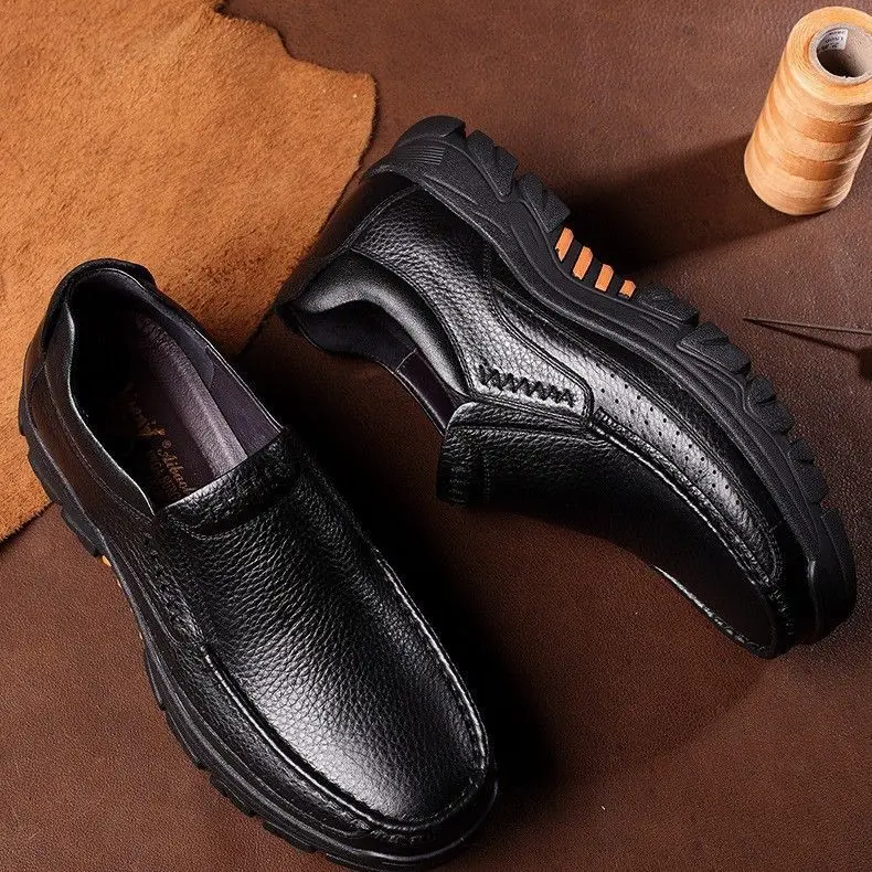 Handmade Leather Men Casual Shoes Soft Sole Wedding Loafers for Men Breathable Slip-on Luxury Business Dress Oxford Shoes