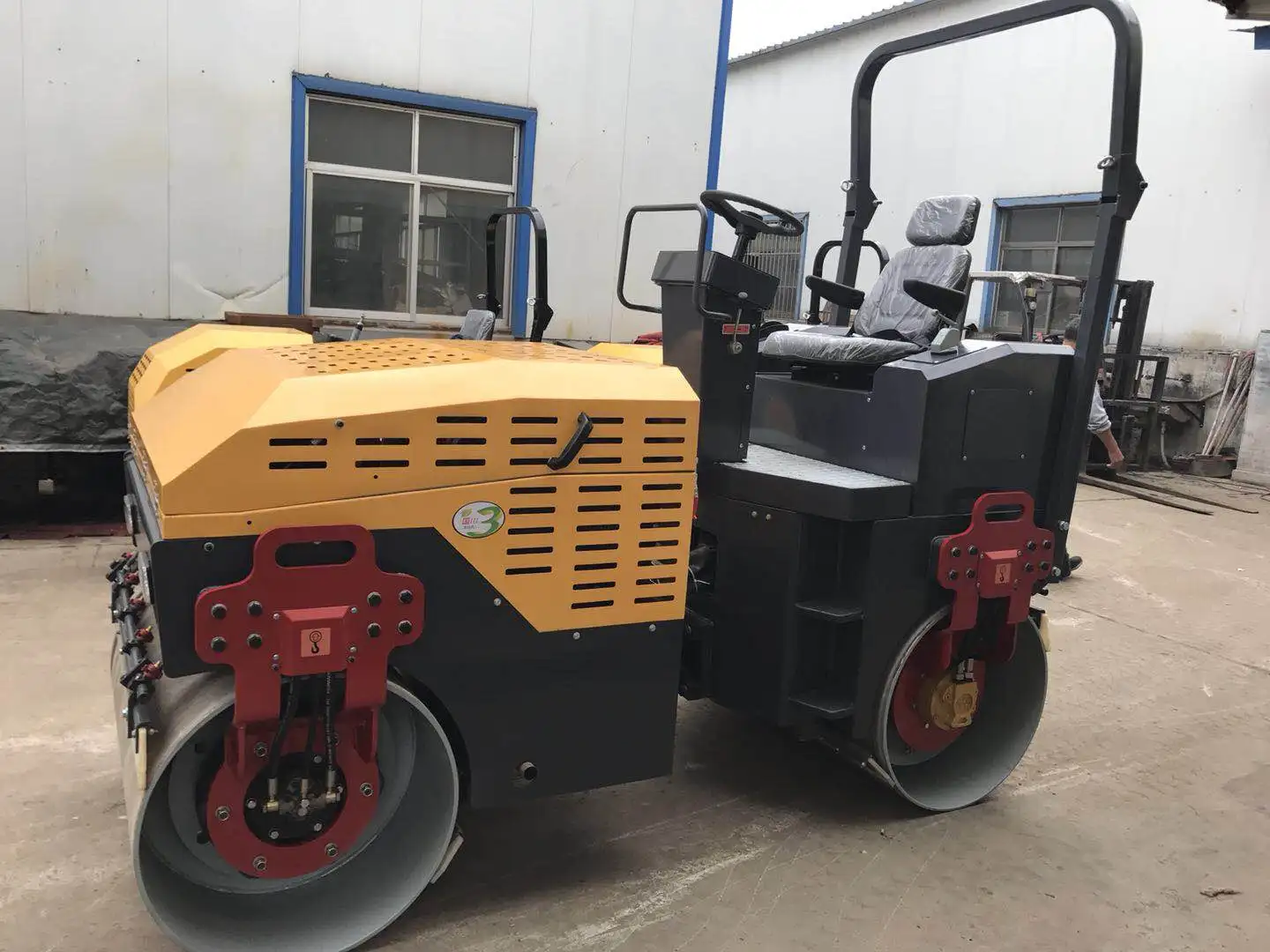Fully hydraulic road roller asphalt concrete gravel pavement compaction single and double steel hand held small roller