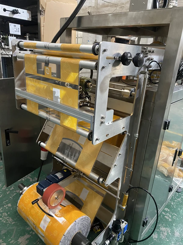 Fully auto filling flow food powder packing Multi-function automatic packing machine for powder starch flour