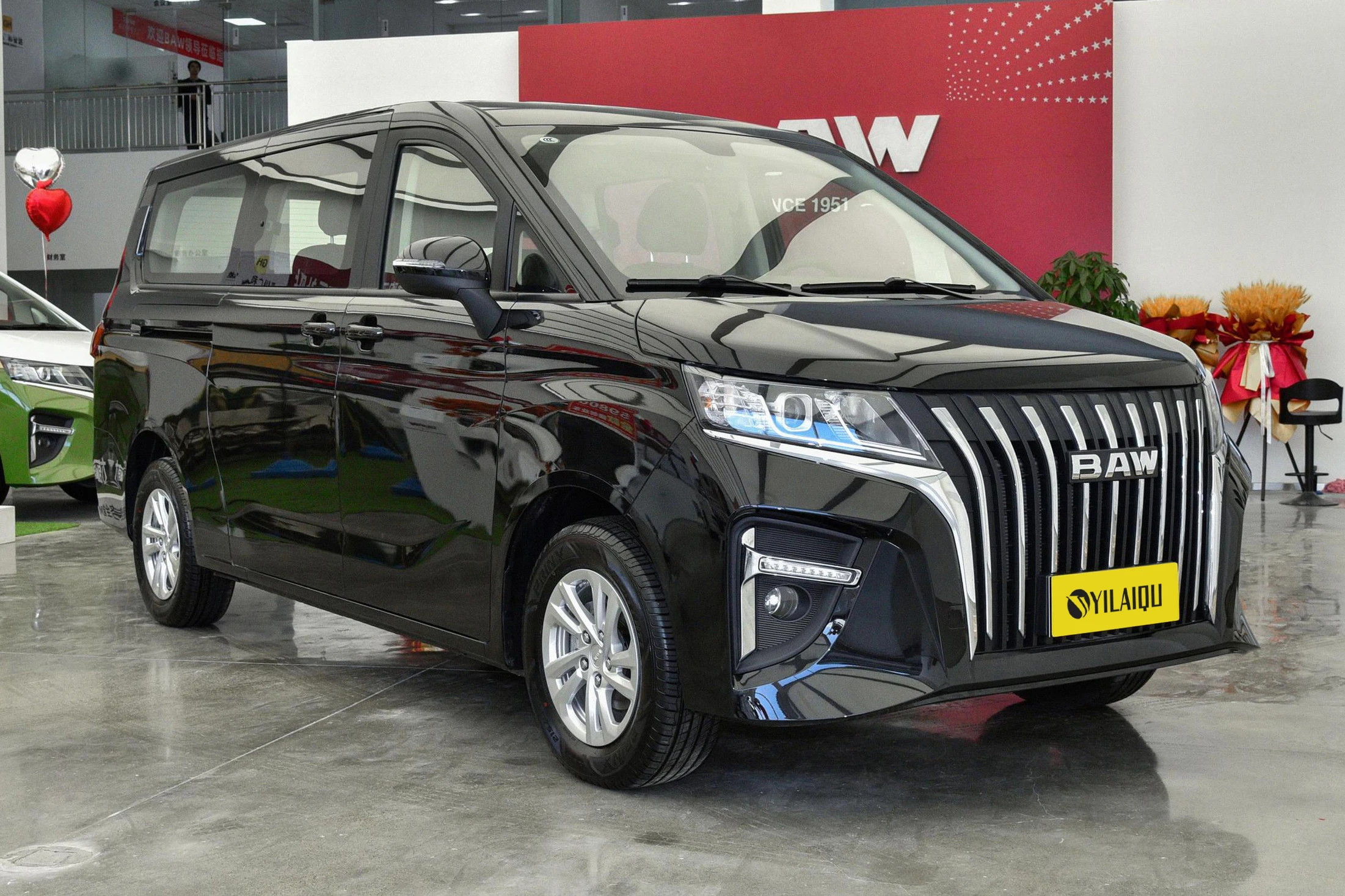 Hot Sale Chinese Auto Baic BAW M7 2023 Chuangfu  Baw Mini Mpv Entrepreneurial luxury Business version Family Use Car gas