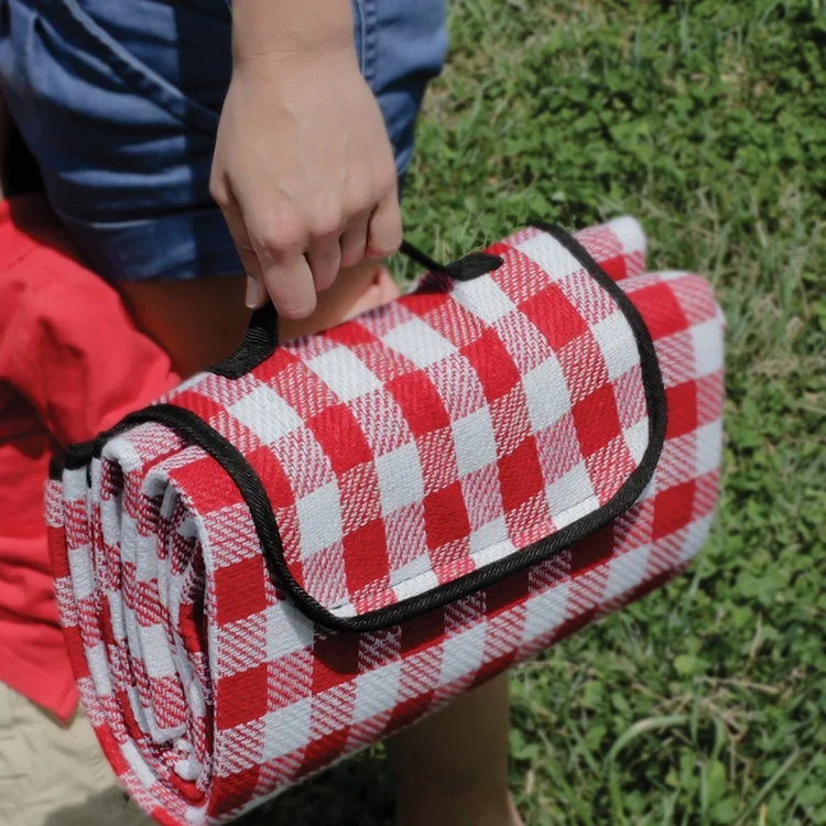 
Cheap Moving Camping Waterproof Outdoor Red Plaid Quilted Fleece Picnic Blanket Mat 