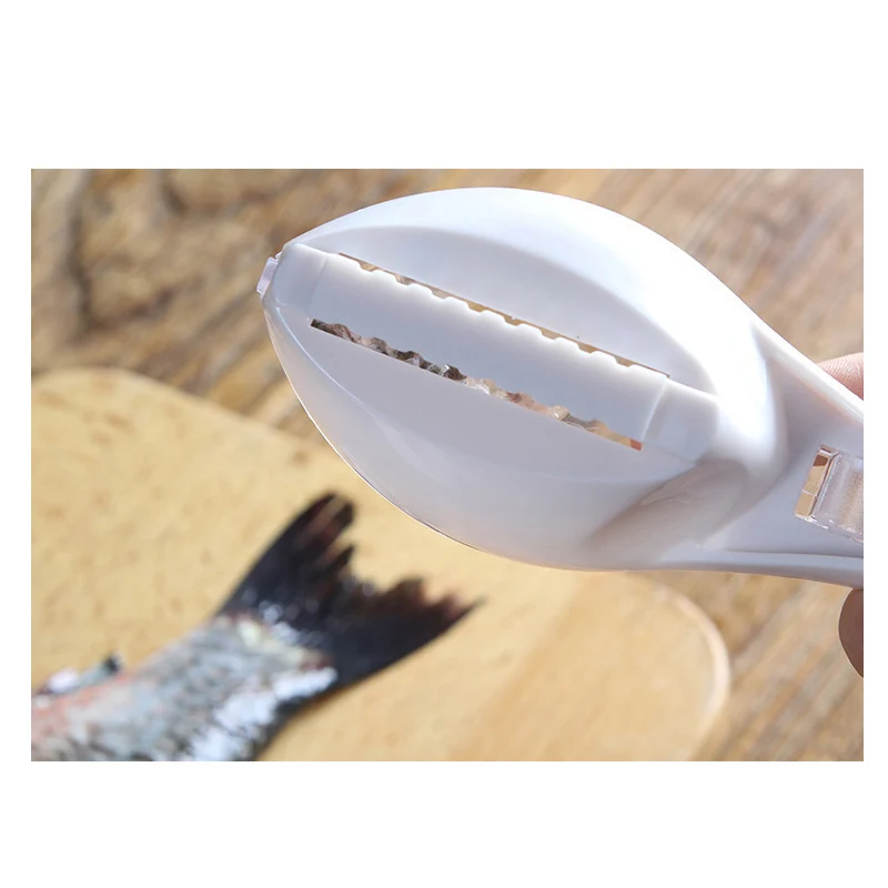 Fish Skin Brush Scraping Fishing Scale Brush Graters Fast Remove Fish knife Cleaning Peeler Scaler Scraper With Knife Device