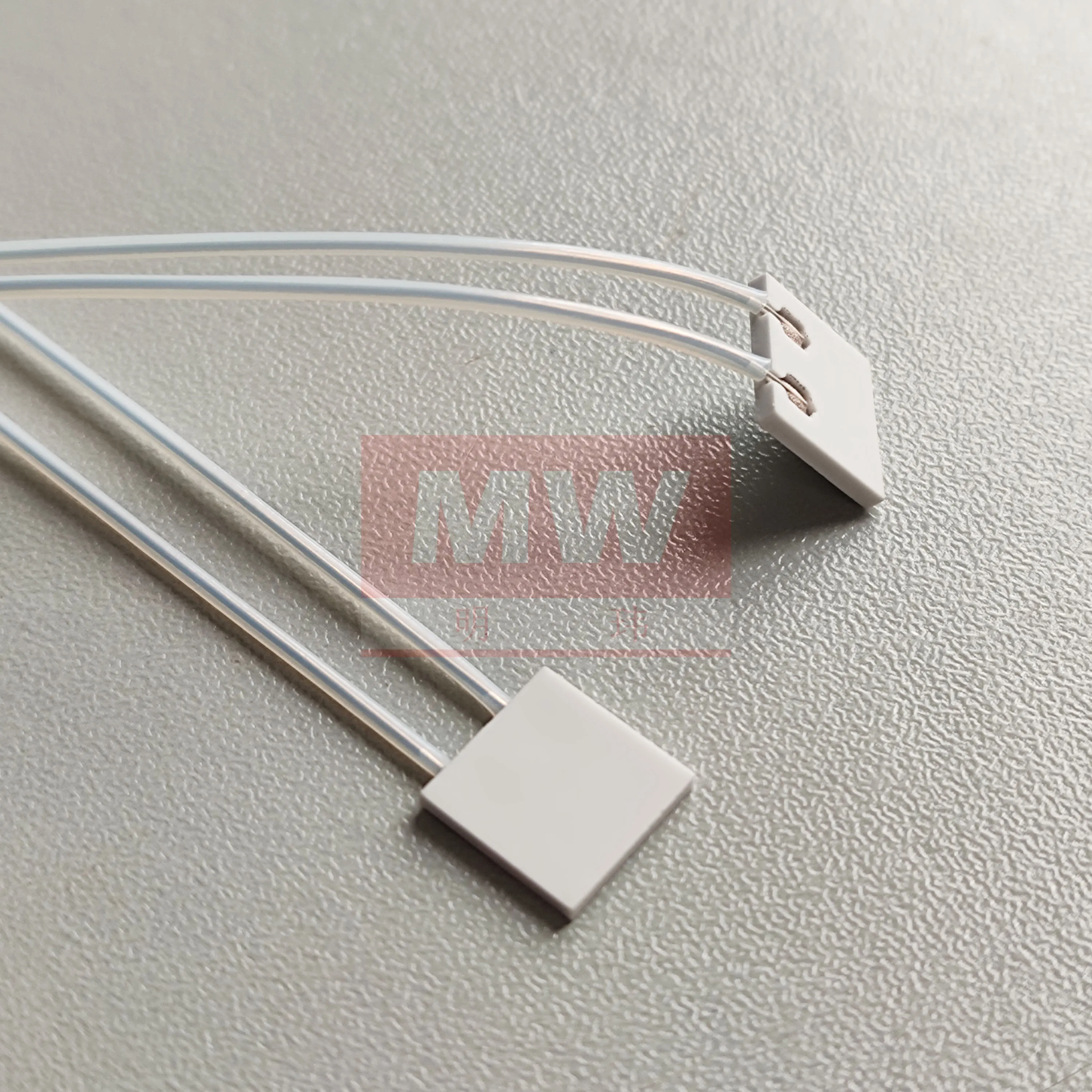 Проводная металлическая керамическая нагревательная пластина MW 28 в R20 Mini MCH нагревательный элемент 10 мм x 10 мм