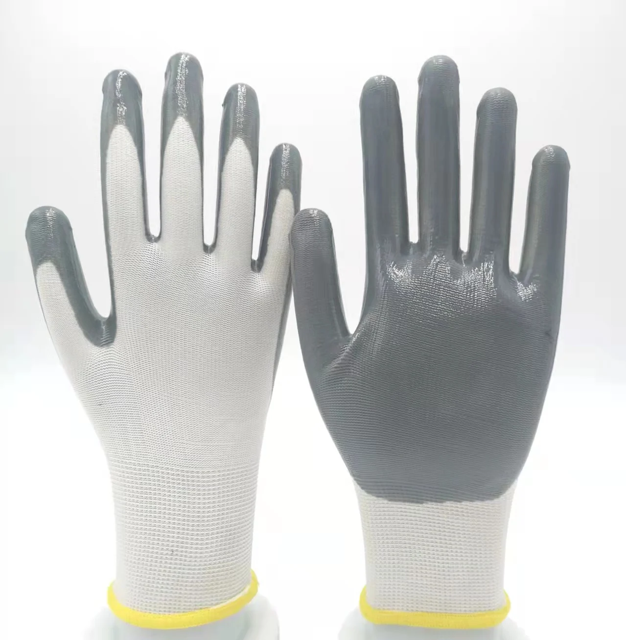 Лидер продаж, новинка 2022 года, оптовая продажа с завода, высококачественные износостойкие перчатки с нитриловым покрытием 13 г белого и серого цвета из полиэстера