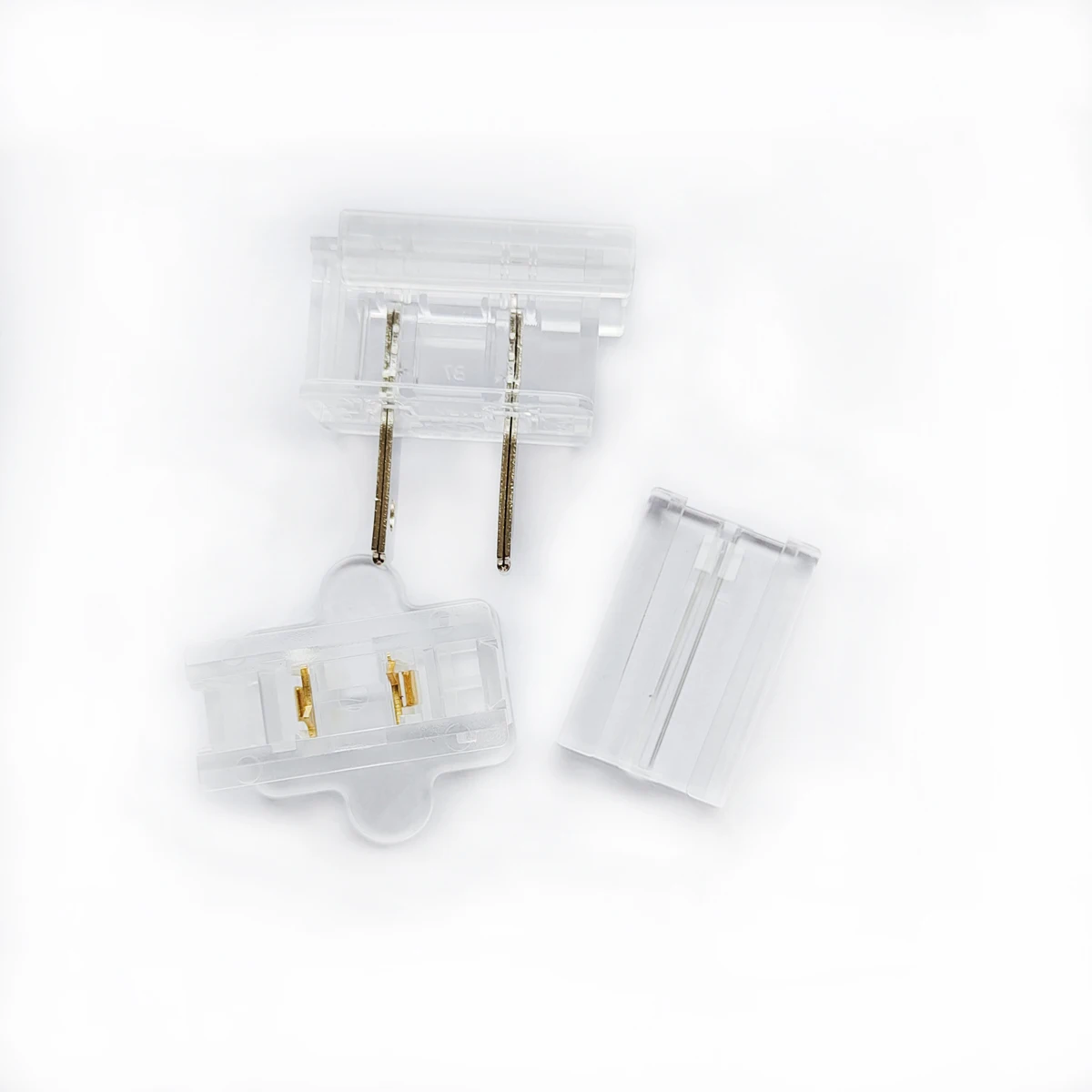 Clear Snap-on male & female plug 8A 125V NEMA1-15P plug socket