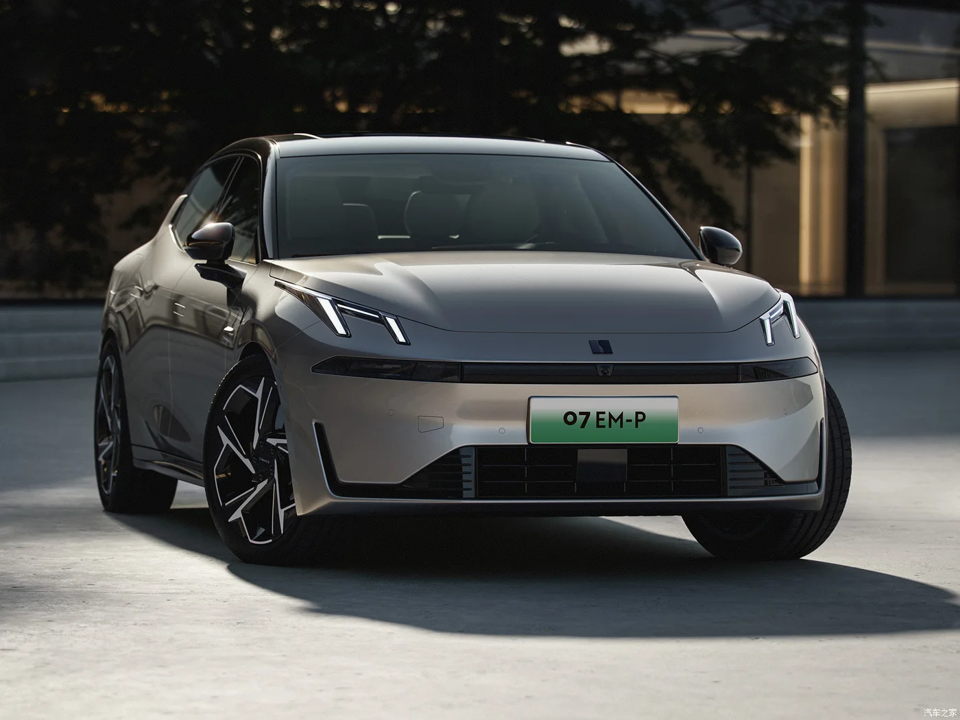 2024 Lynk & Co 07 EM-P 1 5 T PHEV подключаемый Гибридный электромобиль Средний седан автомобиль Новая энергия