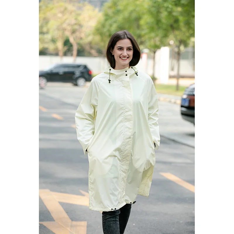 factory  direct supply high quality portable waterproof ball raincoat  non  disposable raincoat rain ponchos for adults