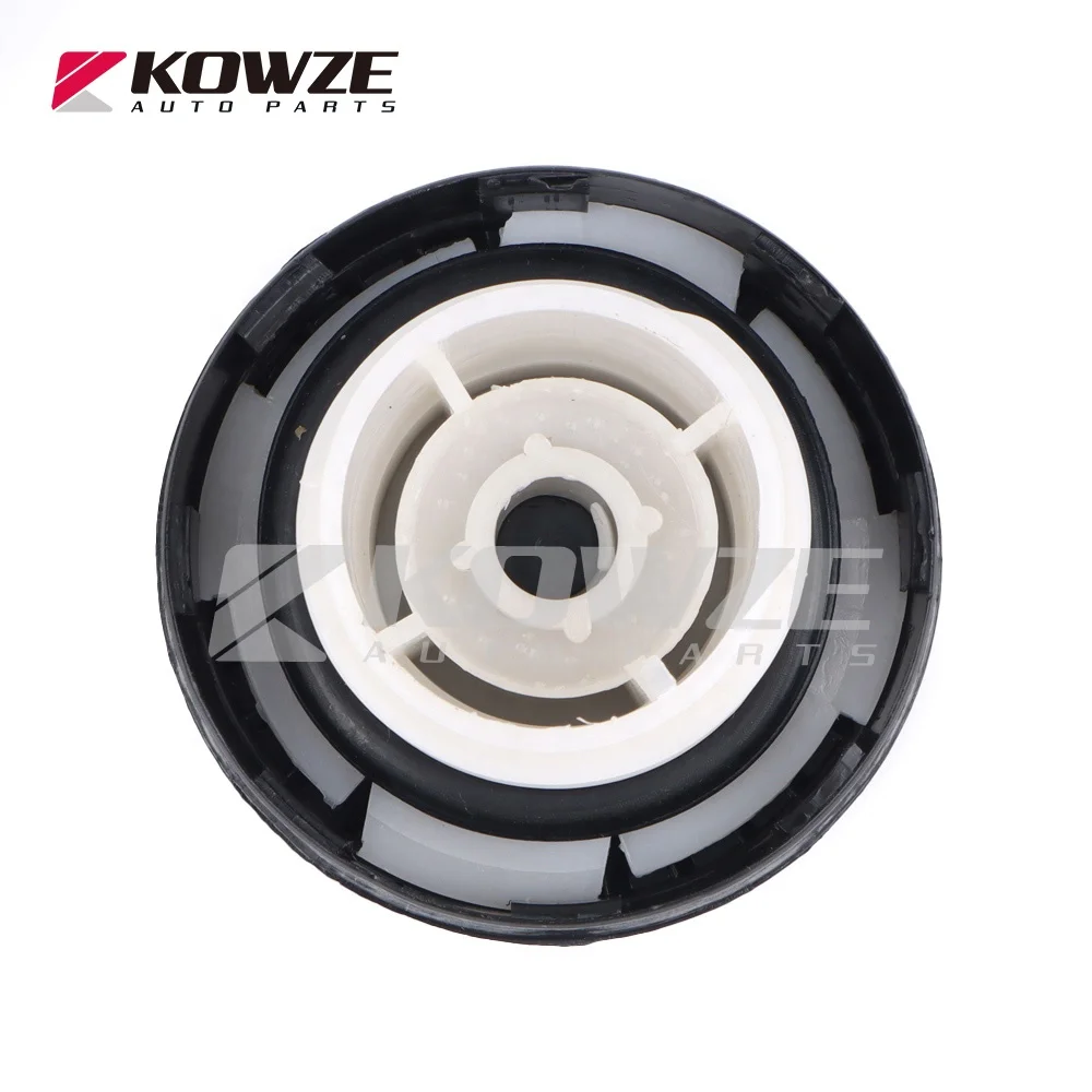 Auto Parts Engine Fuel Filler Cap For Mitsubishi Pajero II L200 4D56 K74T V43 V73 P01WP12V MB400395 MB846770 MR135580 MN106160