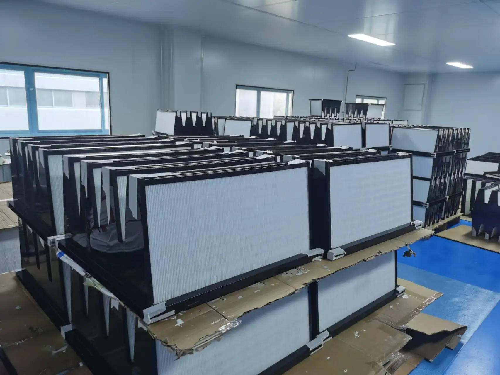 Customizable no protective net F6  ABS Plastic Frame Air Filter  V-type HEPA Efficiency air filter in China for air protection